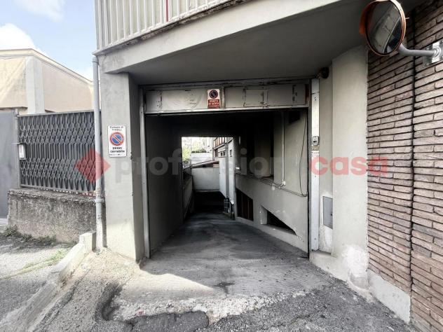 Box/Posto auto - Tivoli . Rif.: Cod. rif 3314984VCG