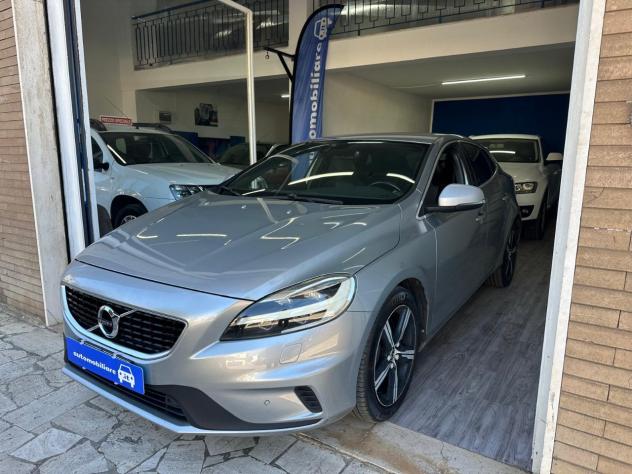 Volvo V40 2.0 d4 R-design Momentum 190cv geartronic my17 - Foto 2