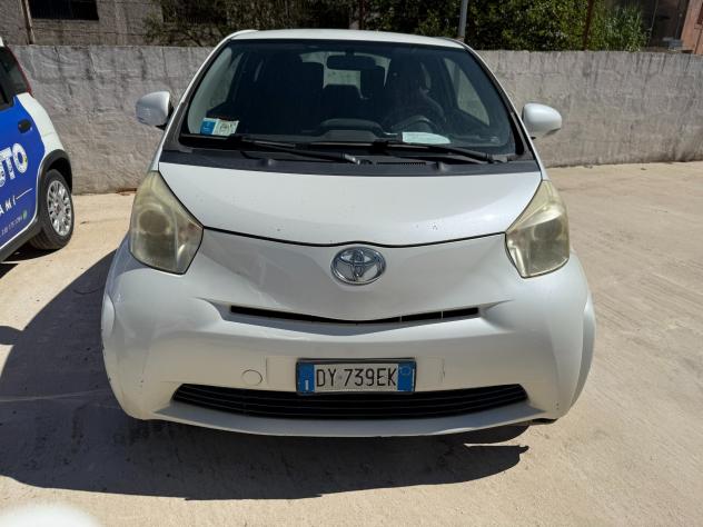 TOYOTA IQ 1.0 VVT-i CVT Multidrive - Foto 4