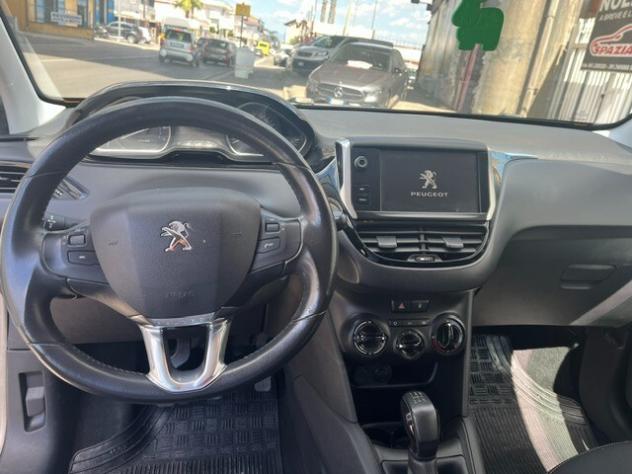 PEUGEOT 208 1,2 BENZINA SOLI 122 MILA KM! - Foto 2