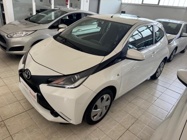 Toyota Aygo 1.0 VVT-i 72 CV 3 porte x-cool - Foto 3