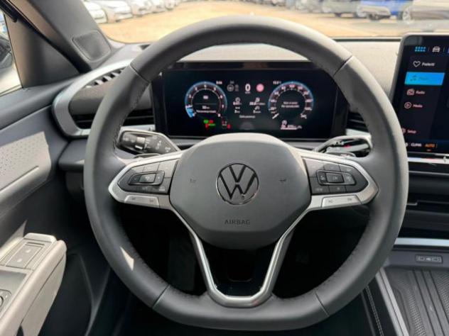 VOLKSWAGEN T-Roc 1.5 eTSI ACT DSG Style OK NEOPATENTATI rif. 24036556 - Foto 9