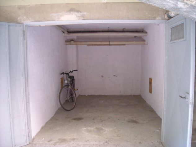 Affitto BOX a Pavia centro – zona Borgo Ticino - Foto 3