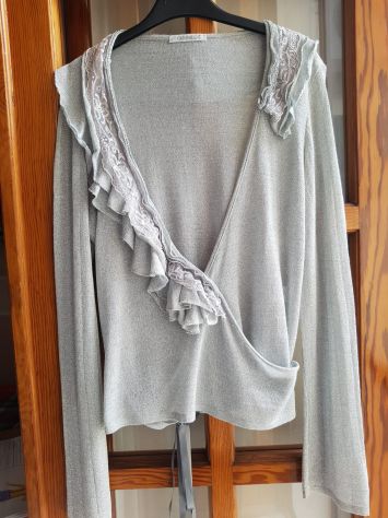 Giacchino grigio con top - Foto 3