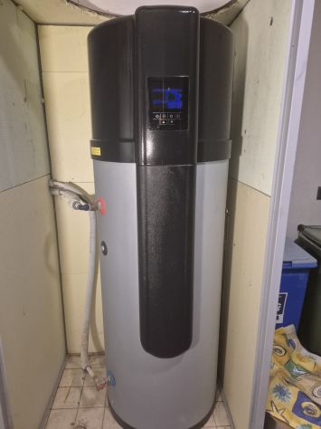 ACCUMULO 300L CON POMPA DI CALORE