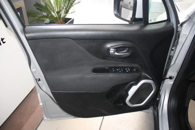 Jeep Renegade 1.6 Mjt 120 CV Longitude - Foto 10
