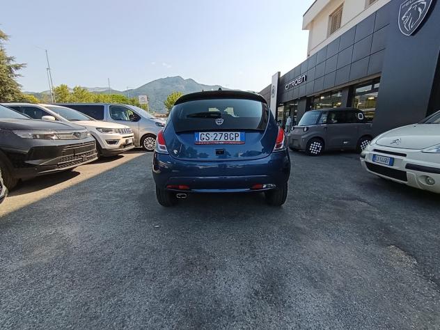 Lancia Ypsilon 1.0 FireFly 70cv Hybrid Gold Plus - Foto 2