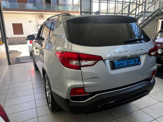 SsangYong Rexton 2.2 181CV Icon 4WD AUTOMATICA - 24 MESI GARANZIA - Foto 6