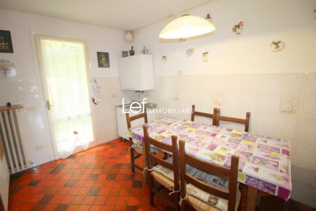 CASA INDIPENDENTE di 8 vani e di 196 mq (VALDOBBIADENE) rif. LC04_3 - Foto 9