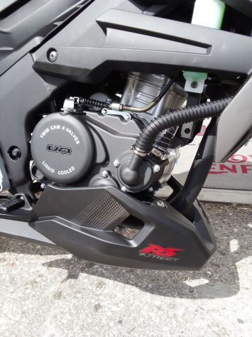UM XTREET RS 125 - Foto 9