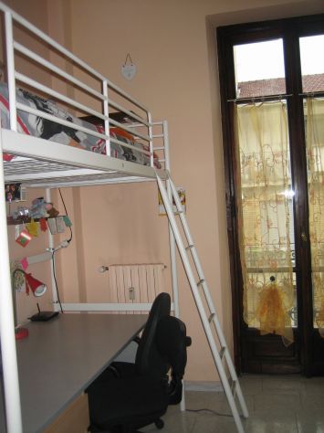 Posto in DOPPIA per STUDENTESSA spese INCLUSE - Foto 3