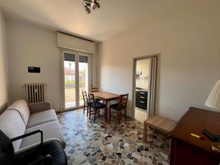 APPARTAMENTO di 4 vani e di 80 mq (BOLOGNA) rif. TRV 25 - 4