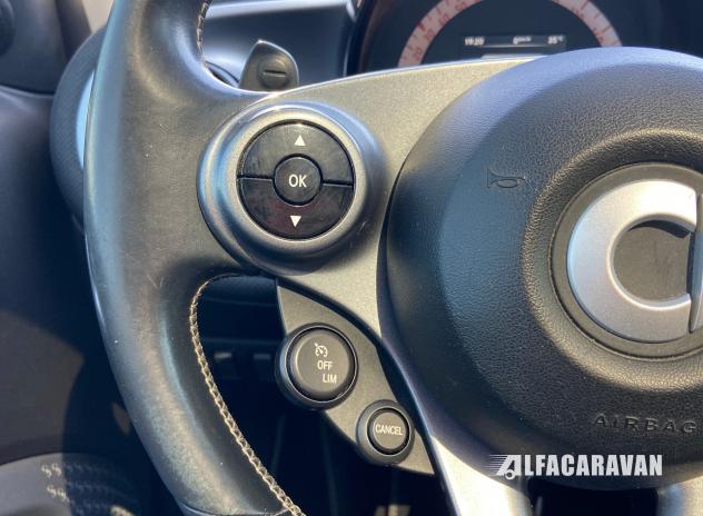 smart forTwo 0.9 t Brabus edition 90cv twinamic - Foto 9