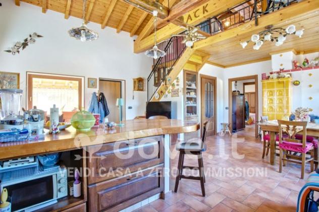 Casa indipendente di 400 m² con 5 locali in vendita a Brissago-Valtravaglia - Foto 3