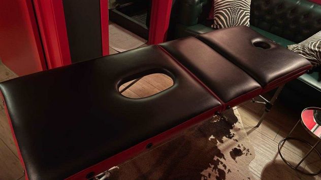 MASSAGGIO TANTRA STUDIO PRIVATO TERAPISTE PIAZZA RE DI ROMA TANTRA Tel:3806894017