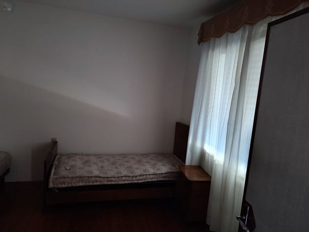 Affittasi posto letto in stanza doppia/condivisa – MASER (TV) - Foto 2