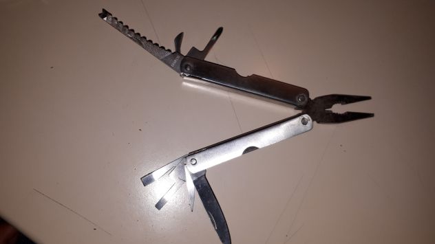 Pinza Multiuso Coltello simil coltellino svizzero - Foto 2