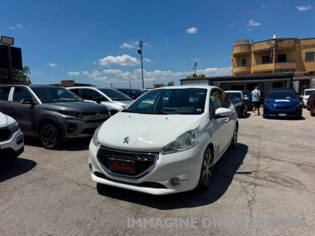 PEUGEOT 208 1.4 HDi 68CV S&S Automatica 5p. Allure rif. 23973565