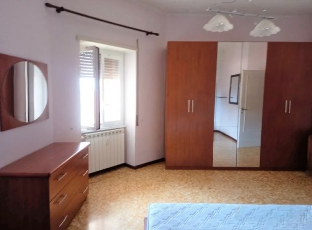GUIDONIA TRILOCALE ARREDATO CON GRANDE BALCONE. - Foto 6