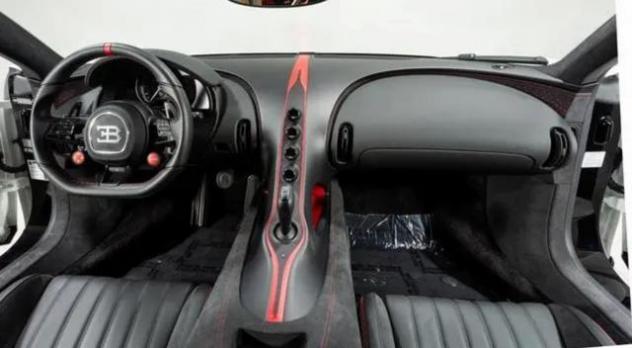 BUGATTI Chiron CHIRON PUR SPORT 8.0 W16 1500HP "1 OF 60" rif. 22807132 - Foto 9