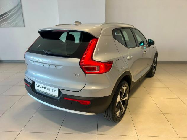 Volvo XC40 T2 AUT. CORE - Foto 2