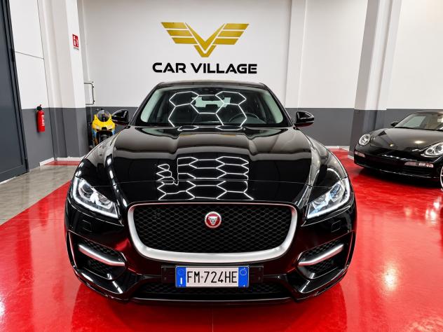 Jaguar F-Pace 3.0 D V6 300 CV AWD aut. R-Sport - Foto 9