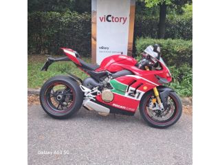 Ducati Panigale V4 S