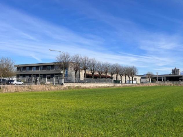 Immobile di 3300 m² con 5 locali in affitto a Torbole Casaglia - Foto 4