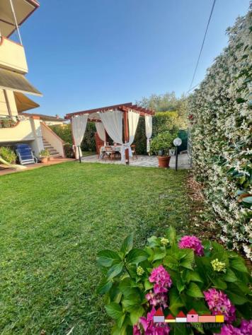 Casa semindipendente in vendita a Carrara 75 mq Rif: 1330648