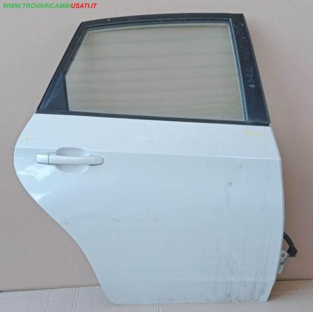 PORTA POST.D. BIANCO PERLA C/ALZ. E SERR.  Carrozzeria  Lamierati esterni  Porte  Porta post. dx. SUBARU - IMPREZA 5 porte - 01-10-2007 - 01-12-2014