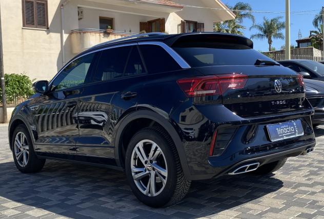 Volkswagen T-Roc R-Line 2.0 TDI 150 CV DSG 4MOTION - Foto 6