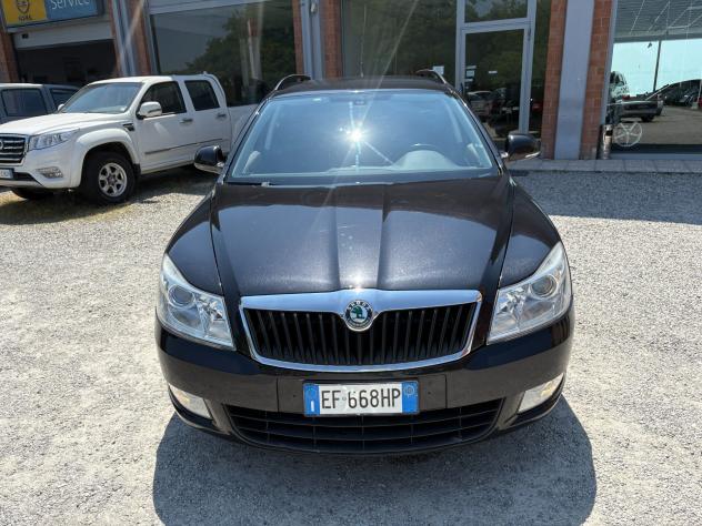 Skoda Octavia 1.6 TDI - 105CV - 4x4 - Foto 2