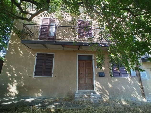 Bibbiena Marciano, porzione immobiliare con 5 ht. terra