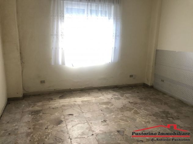 Viale A. Moro - Piano terra trilocale con cortiletto e garage - Foto 4
