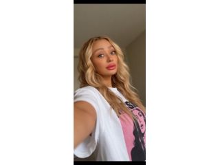 Massaggi - benessere Cagliari - Massaggiatrice Tantra Tel:3518653657