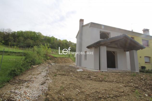 BIFAMILIARE di 5 vani e di 145 mq (FOLLINA) rif. AH76 - Foto 3
