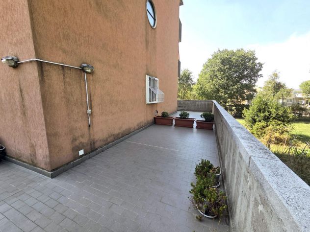 Bilocale con terrazzo a Pero - Foto 13