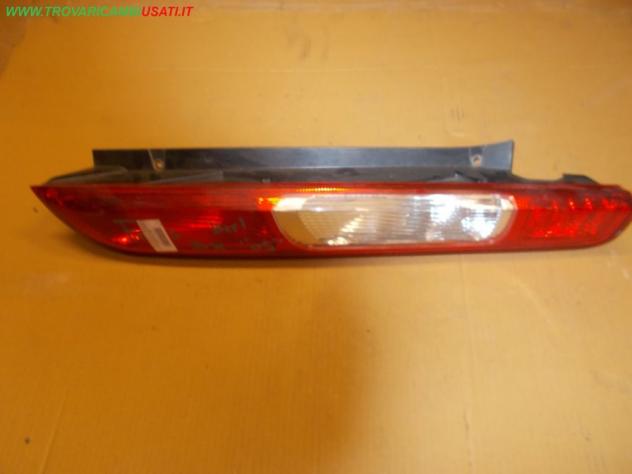 FANALE POST.D. NO A LED FORD FOCUS (CB4) 3p / 5p / Style Wagon Parti elettriche Fanaleria Fanali Fanale post. sx. FORD - FOCUS - 01-03-2008 - 01-0
