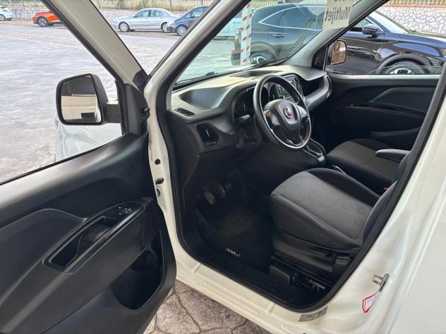 Fiat Doblo Dobl1.6 MJT 105CV business - 11/2020 - Foto 9