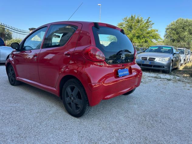 Toyota Aygo 1.0 Benz 5pt 2008 A/C UniProp - Foto 8