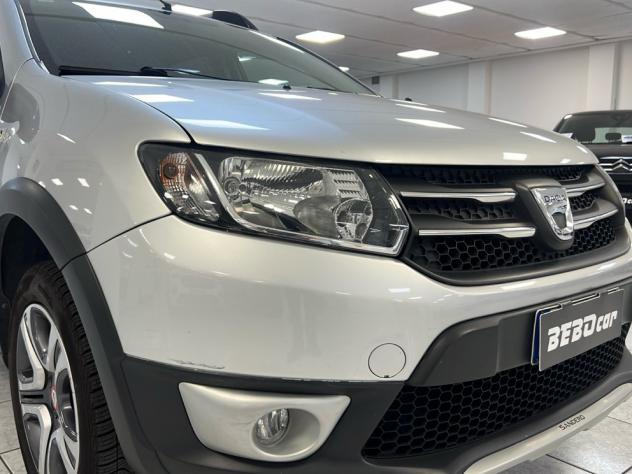 Dacia Sandero 0.9 TCe Laureate - Foto 10