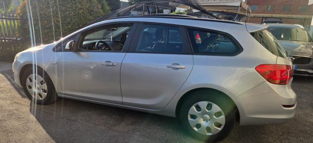 Opel Astra 1.7 CDTI 110CV Sports Tourer Cosmo - Foto 9