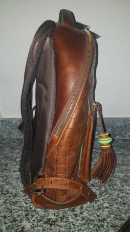 Zaino in cuoio nuovo