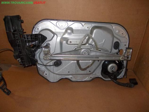 ALZACRISTALLO ELETTRICO PORTA ANT.D. PANELLO CON SERR FORD FOCUS (CAP) 3p / 5p / Style Wagon  Carrozzeria  Lamierati esterni  Porte  Alzacristallo por