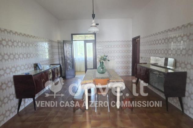 Rustico / Casale di 520 m² con più di 5 locali e posto auto in vendita a Montepulciano - Foto 7