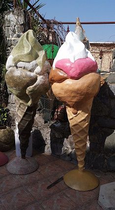Insegna per gelateria di un cono gelato gigante. - Foto 7