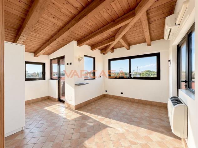 ATTICO SU DUE LIVELLI CON GRANDE TERRAZZA - Foto 18