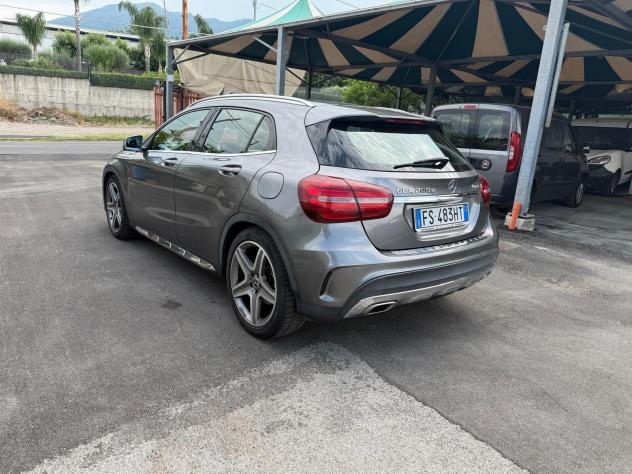 Mercedes-benz GLA 200 d Automatic 4Matic Premium - Foto 4