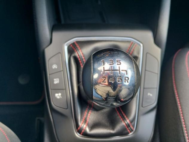 Ford Focus 1.0 EcoBoost Hybrid 155cv ST Line X - Foto 9