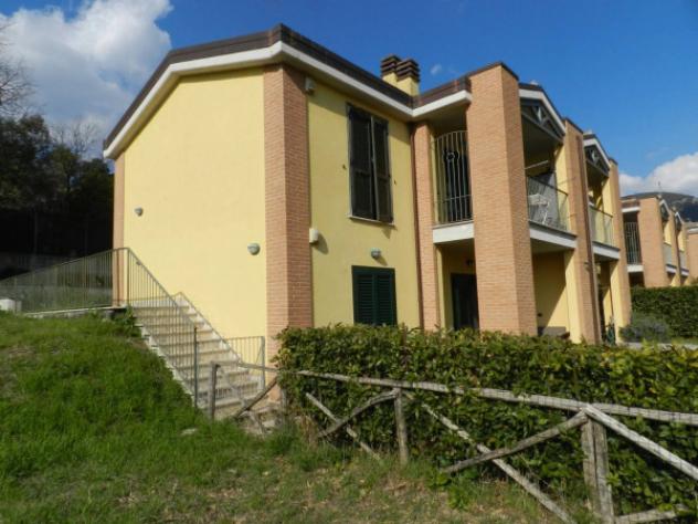 Immobile in asta di 43 m², box auto in vendita a Stroncone - Foto 2